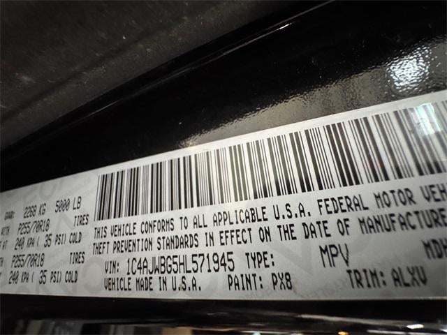 2017 Jeep Wrangler Sahara