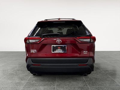 2025 Toyota RAV4 XLE