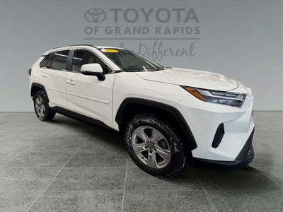 2022 Toyota RAV4 XLE