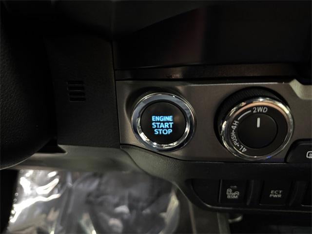 2022 Toyota Tacoma TRD Off-Road V6