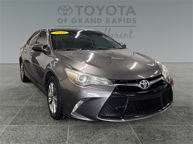 2016 Toyota Camry SE