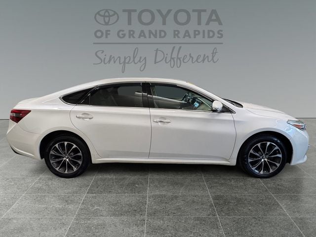 2016 Toyota Avalon XLE