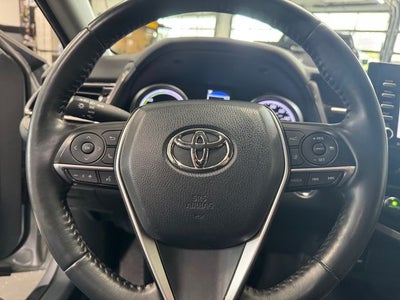 2022 Toyota Camry Hybrid LE