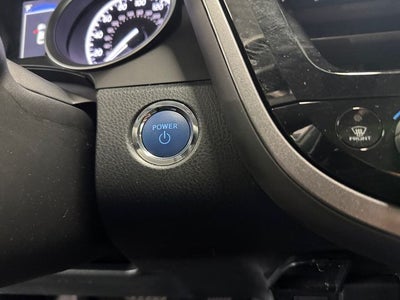 2022 Toyota Camry Hybrid LE