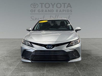 2022 Toyota Camry Hybrid LE