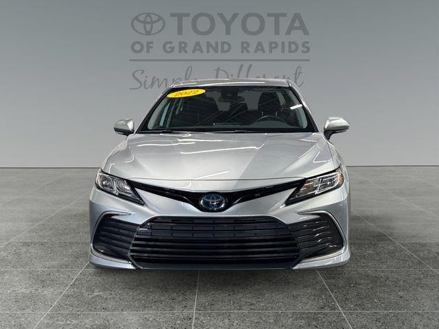 2022 Toyota Camry Hybrid LE
