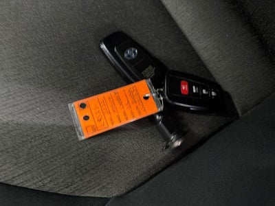 2022 Toyota Camry Hybrid LE