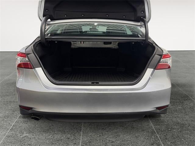 2020 Toyota Camry Hybrid XLE