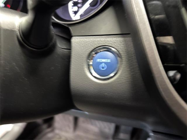 2023 Toyota Camry Hybrid SE