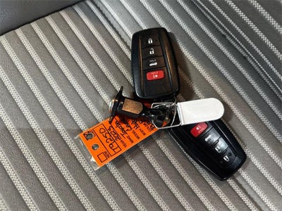 2023 Toyota Camry Hybrid SE