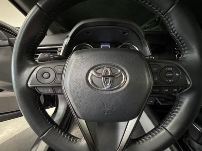 2022 Toyota Camry Hybrid SE