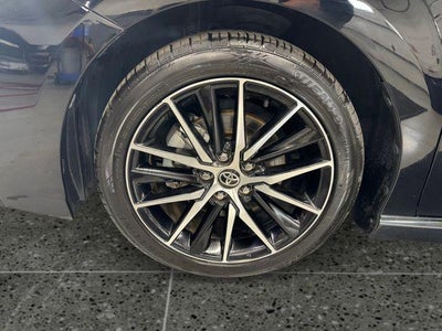2022 Toyota Camry Hybrid SE