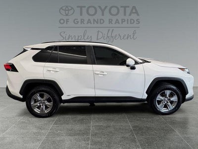 2022 Toyota RAV4 Hybrid XLE