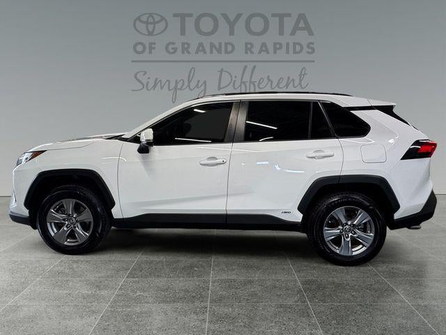 2022 Toyota RAV4 Hybrid XLE