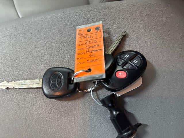 2013 Toyota Highlander SE