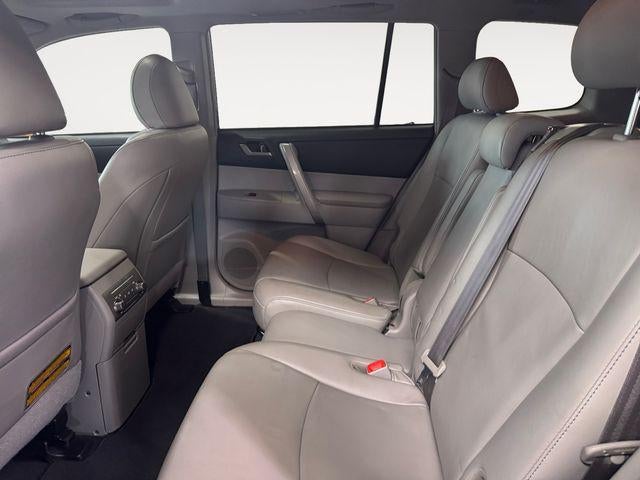 2013 Toyota Highlander SE