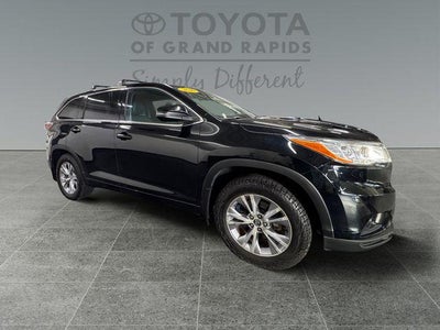 2016 Toyota Highlander LE Plus V6
