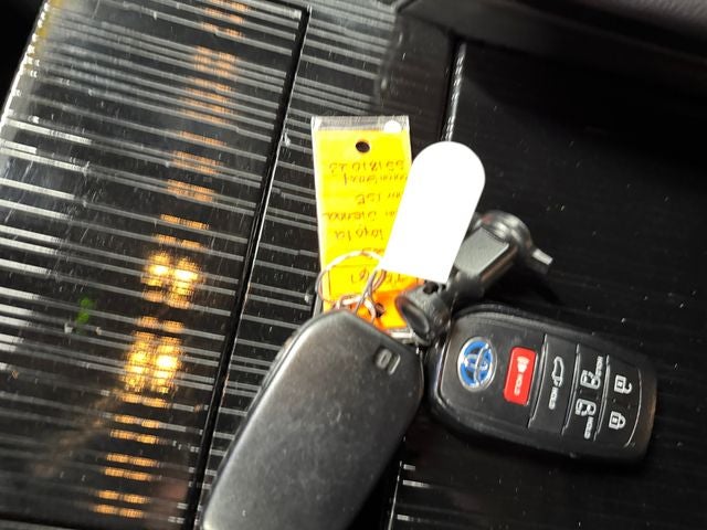 2025 Toyota Sienna Woodland Edition 7 Passenger