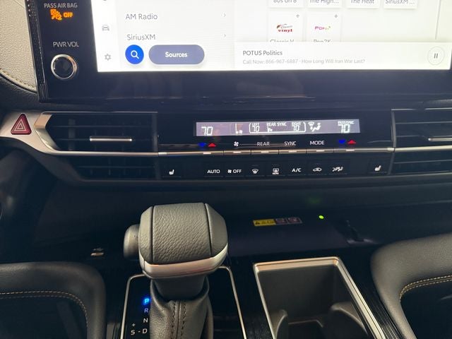 2025 Toyota Sienna Woodland Edition 7 Passenger