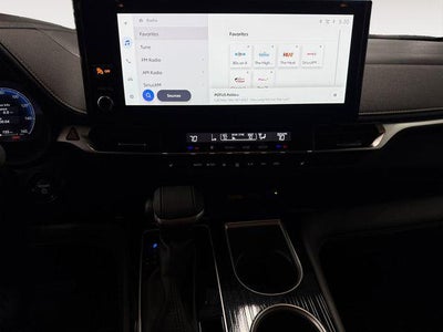 2025 Toyota Sienna Woodland Edition 7 Passenger