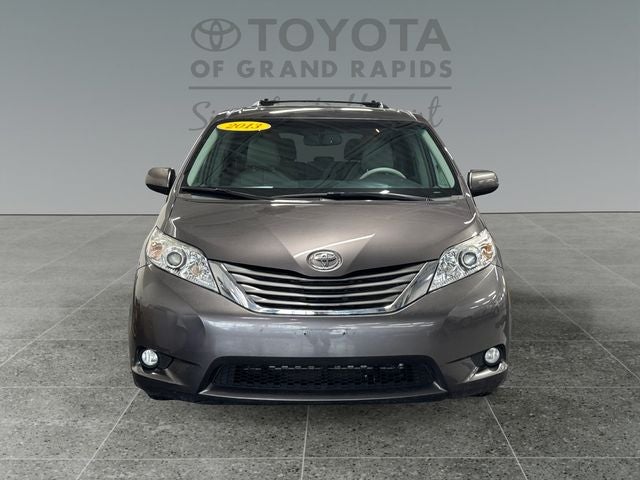 2013 Toyota Sienna XLE 7 Passenger