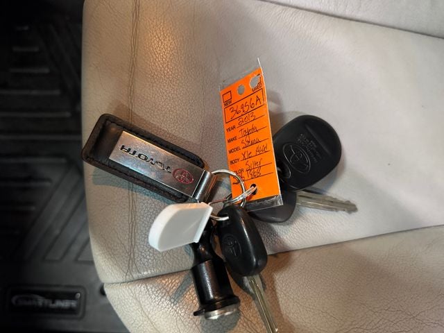 2013 Toyota Sienna XLE 7 Passenger