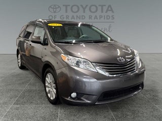 2013 Toyota Sienna XLE 7 Passenger