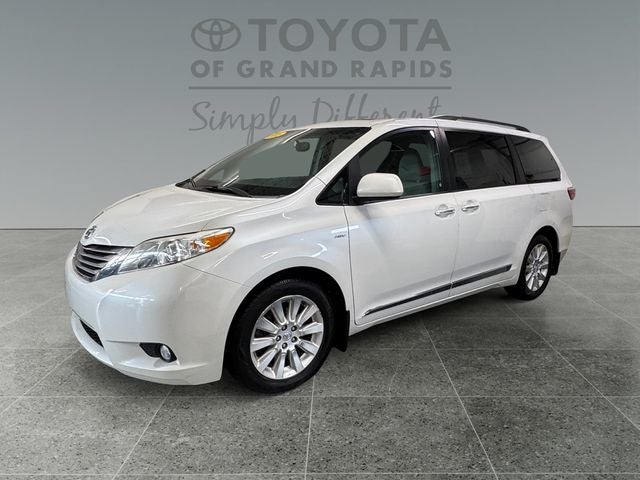 2016 Toyota Sienna XLE Premium 7 Passenger