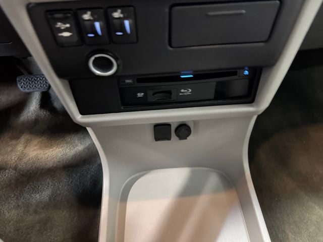 2016 Toyota Sienna XLE Premium 7 Passenger