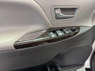 2016 Toyota Sienna XLE Premium 7 Passenger