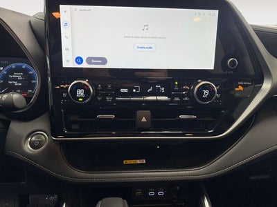 2024 Toyota Highlander Hybrid Platinum