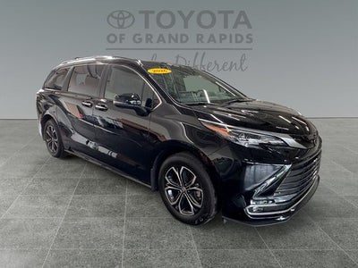 2026 Toyota Sienna Platinum 7 Passenger