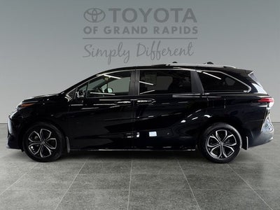 2026 Toyota Sienna Platinum 7 Passenger