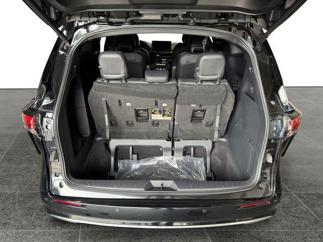 2026 Toyota Sienna Platinum 7 Passenger