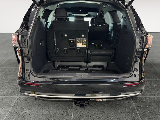 2025 Toyota Sienna Platinum 7 Passenger