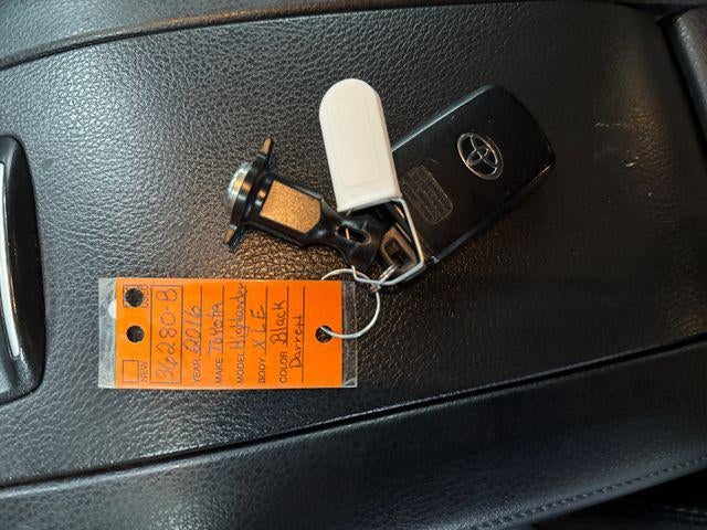 2016 Toyota Highlander XLE V6