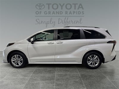 2025 Toyota Sienna XLE 7 Passenger