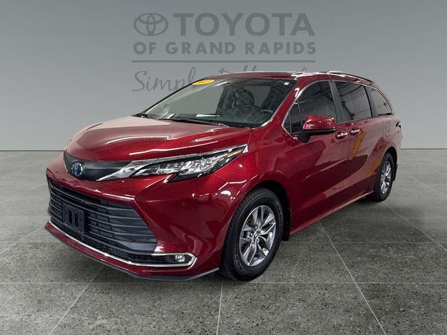 2023 Toyota Sienna XLE 7 Passenger