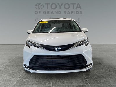 2021 Toyota Sienna XLE 7 Passenger