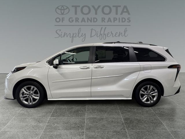 2024 Toyota Sienna XLE 7 Passenger
