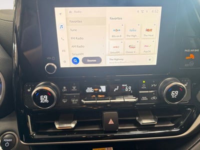 2024 Toyota Highlander Hybrid XLE