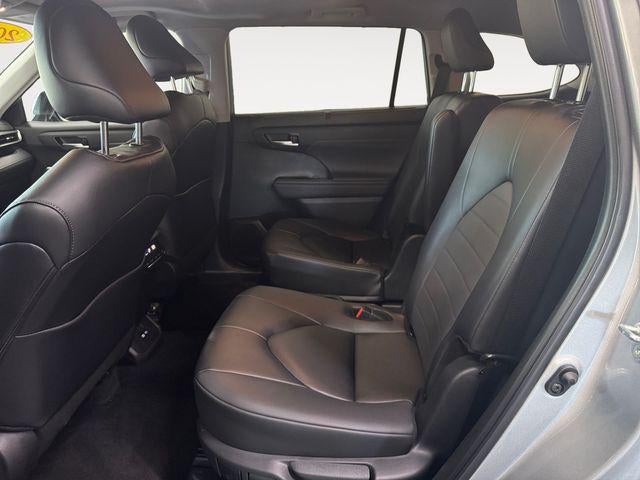 2024 Toyota Highlander Hybrid XLE