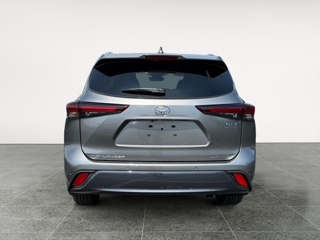 2026 Toyota Highlander Hybrid Limited