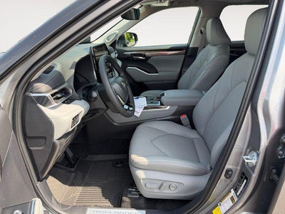 2026 Toyota Highlander Hybrid Limited