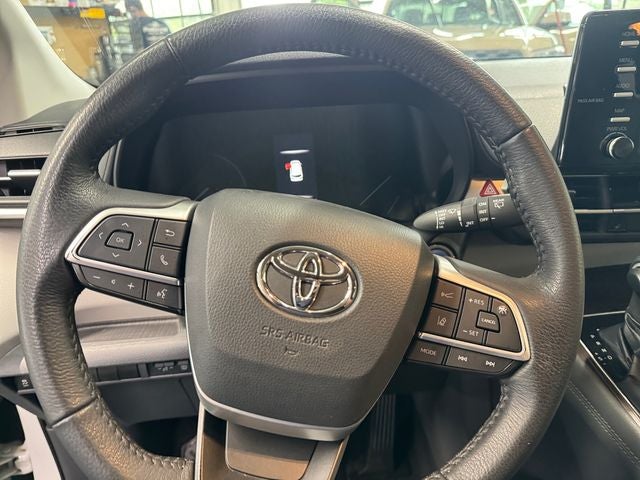 2022 Toyota Sienna XLE 7 Passenger