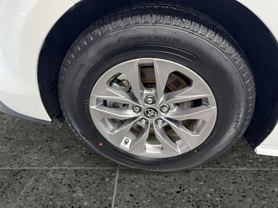 2022 Toyota Sienna XLE 7 Passenger