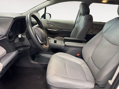 2022 Toyota Sienna XLE 7 Passenger