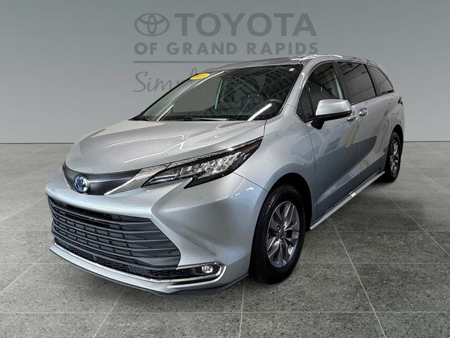 2023 Toyota Sienna XLE 7 Passenger