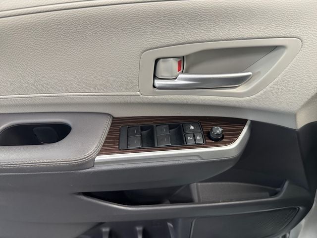 2023 Toyota Sienna XLE 7 Passenger