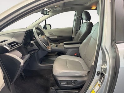 2023 Toyota Sienna XLE 7 Passenger